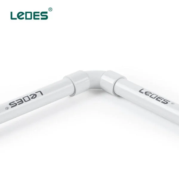 Ledes Electrical Pvc Elbow Solor Conduit Fitting Marca Fábrica Fornecedor Fabricante Distribuidor Atacado Lista de Preços em Massa Austrália Nova Zelândia México Peru Chile Sri Lanka Espanha Colômbia Reino Unido Cingapura Hong Kong Brasil Coreia Malta Honduras