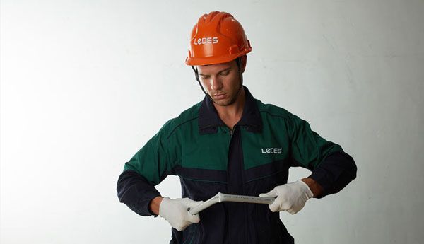 Los conductos y accesorios eléctricos Ledes tienen un excelente rendimiento físico, como flexión, impacto y más.