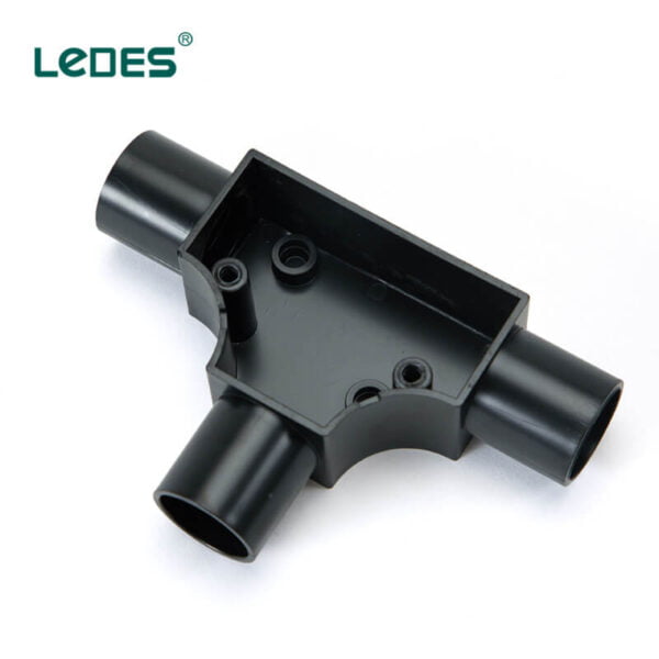 Ledes Iec Asnzs Certified Conduit Tees Preto Conexões de tubos elétricos Fabricante Fábrica Marca Fornecedor Atacadista Distribuidor Lista de preços na Austrália Nova Zelândia Peru Chile Sri Lanka Colômbia Reino Unido Cingapura Hong Kong Brasil Honduras Coreia Malta